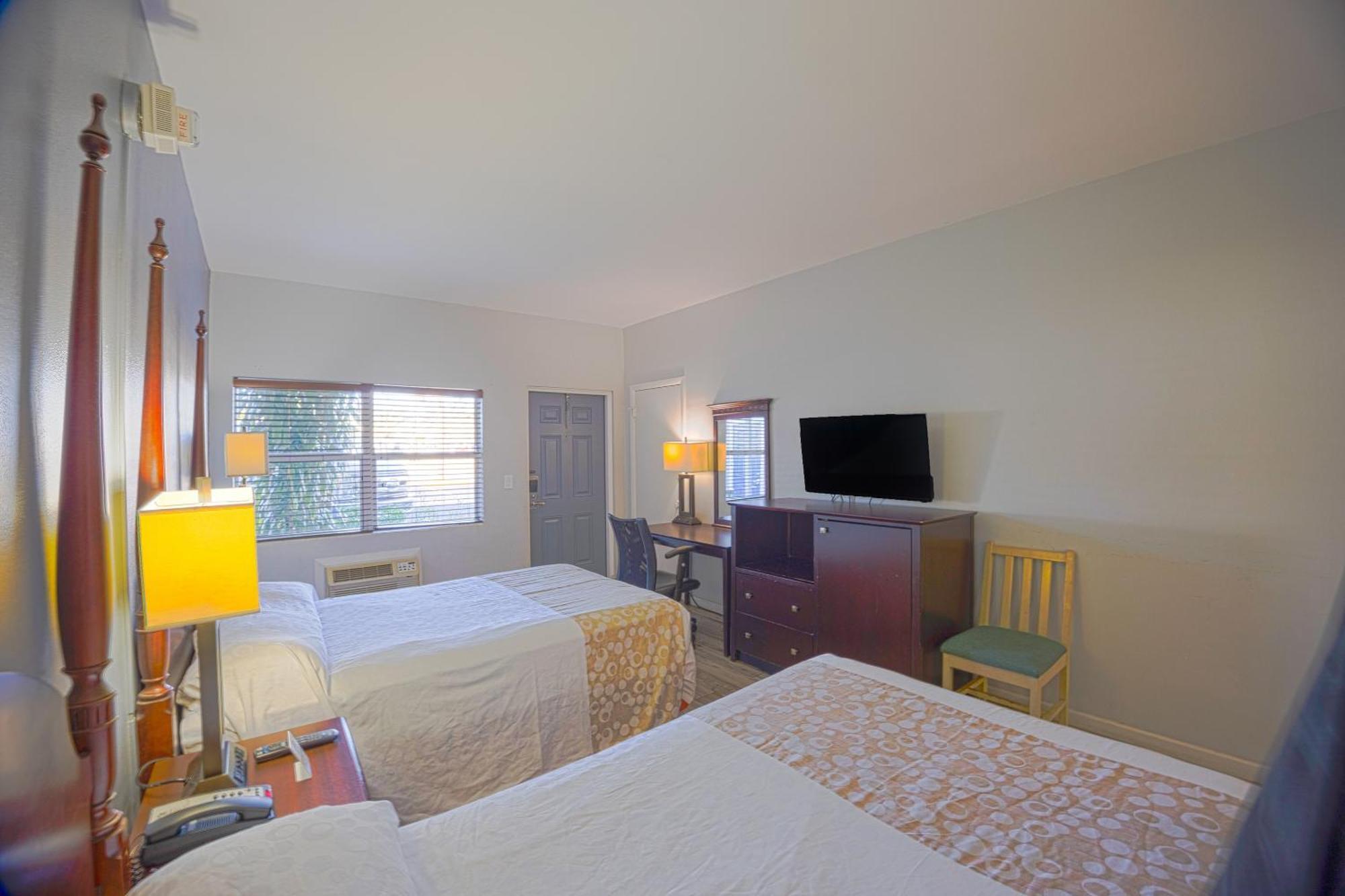 Sunrise Inn By Oyo Titusville Fl Esterno foto