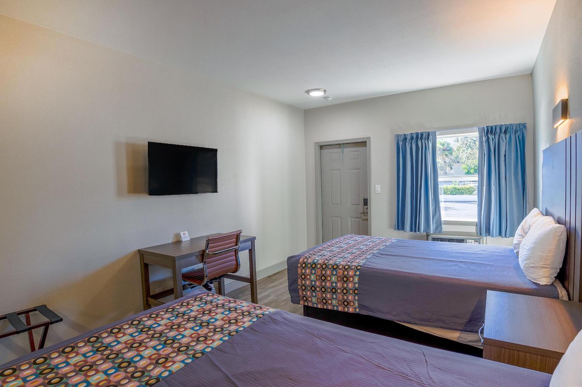 Sunrise Inn By Oyo Titusville Fl Esterno foto
