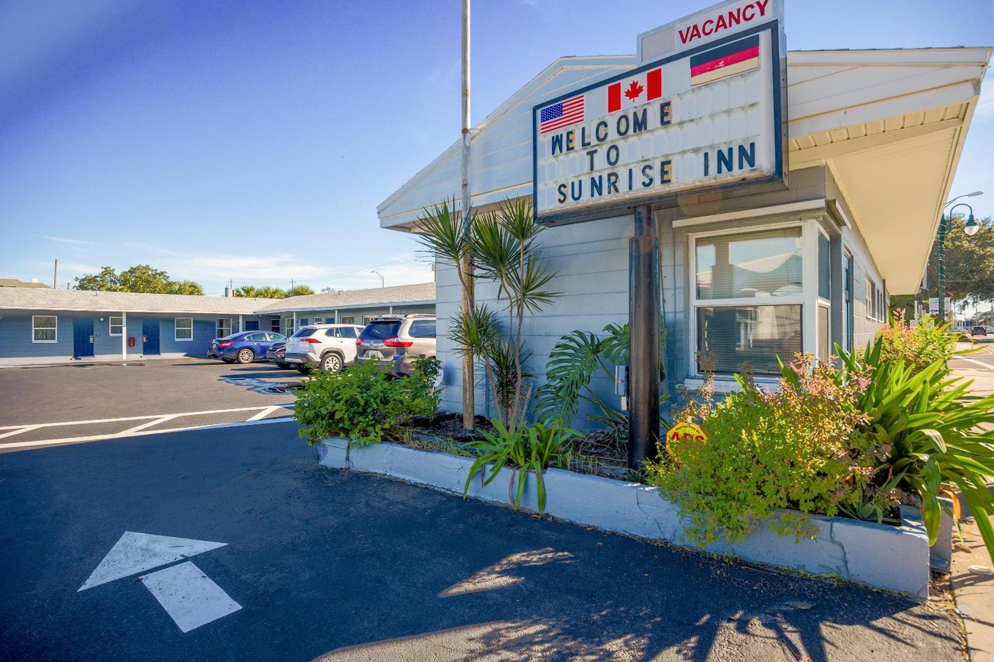Sunrise Inn By Oyo Titusville Fl Esterno foto
