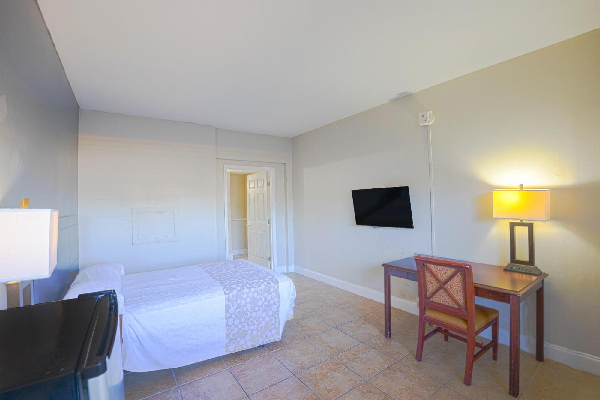 Sunrise Inn By Oyo Titusville Fl Esterno foto